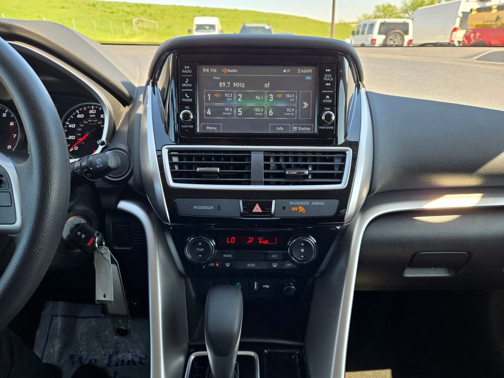 Used 2020 Mitsubishi Eclipse Cross ES FWD image 21