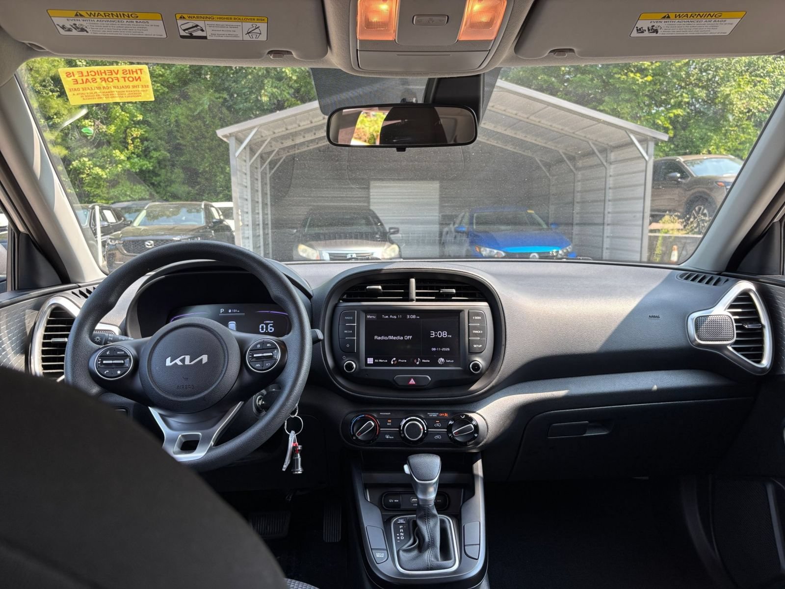 Used 2025 Kia Soul LX w/ LX Technology Package FWD image 30