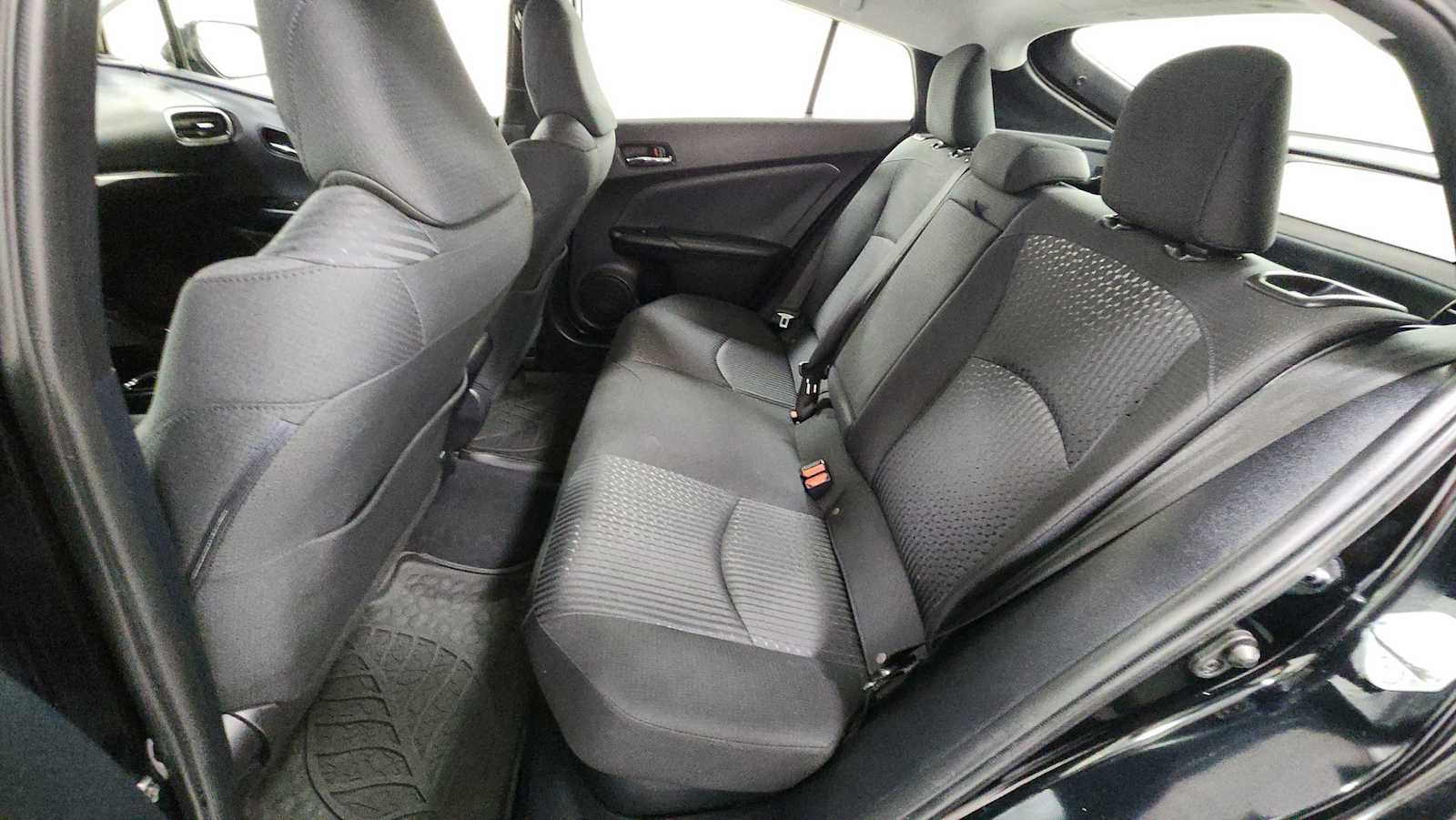 Certified 2018 Toyota Prius Three FWD image 24