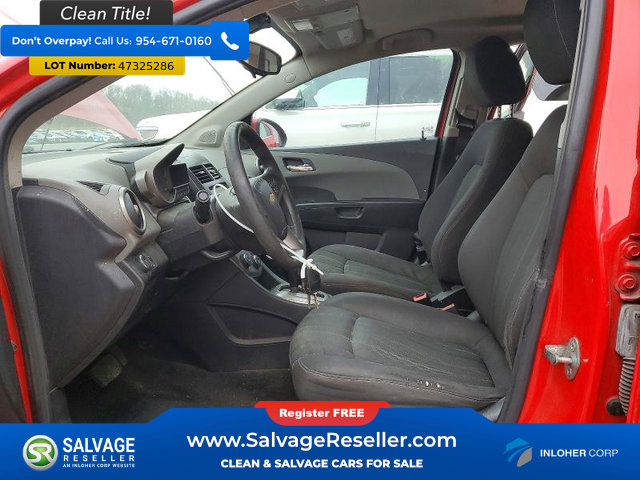 Used 2015 Chevrolet Sonic LT w/ Wheels and Fog Lamp Package FWD image 9