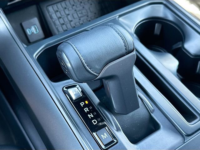 Used 2024 Ford F150 Lariat w/ Equipment Group 502A High image 17