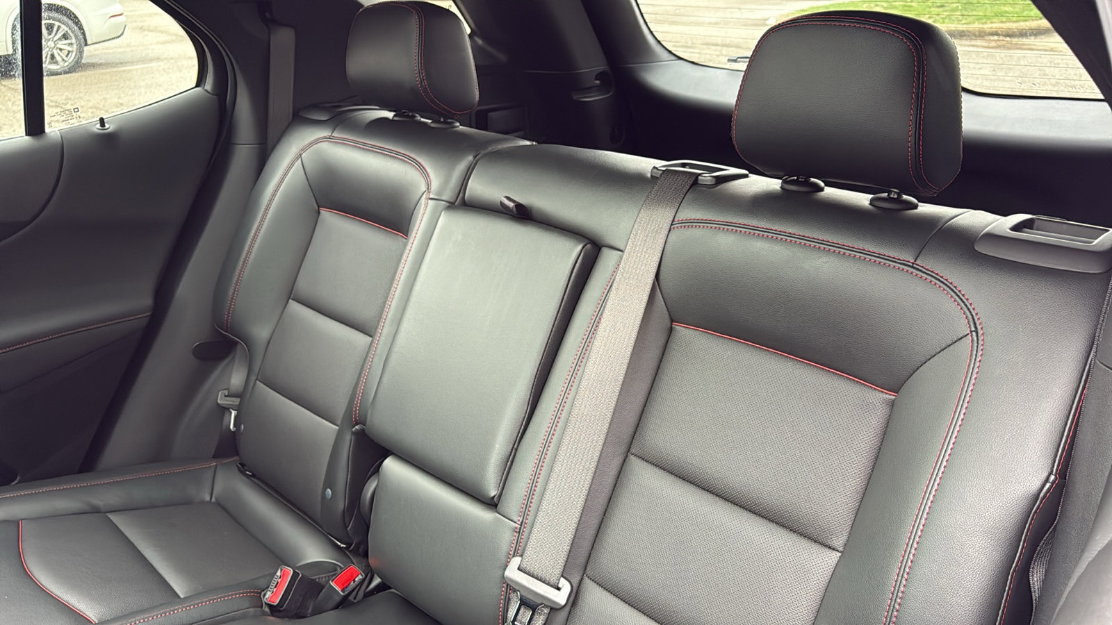 Used 2022 Chevrolet Equinox RS w/ RS Leather Package image 29