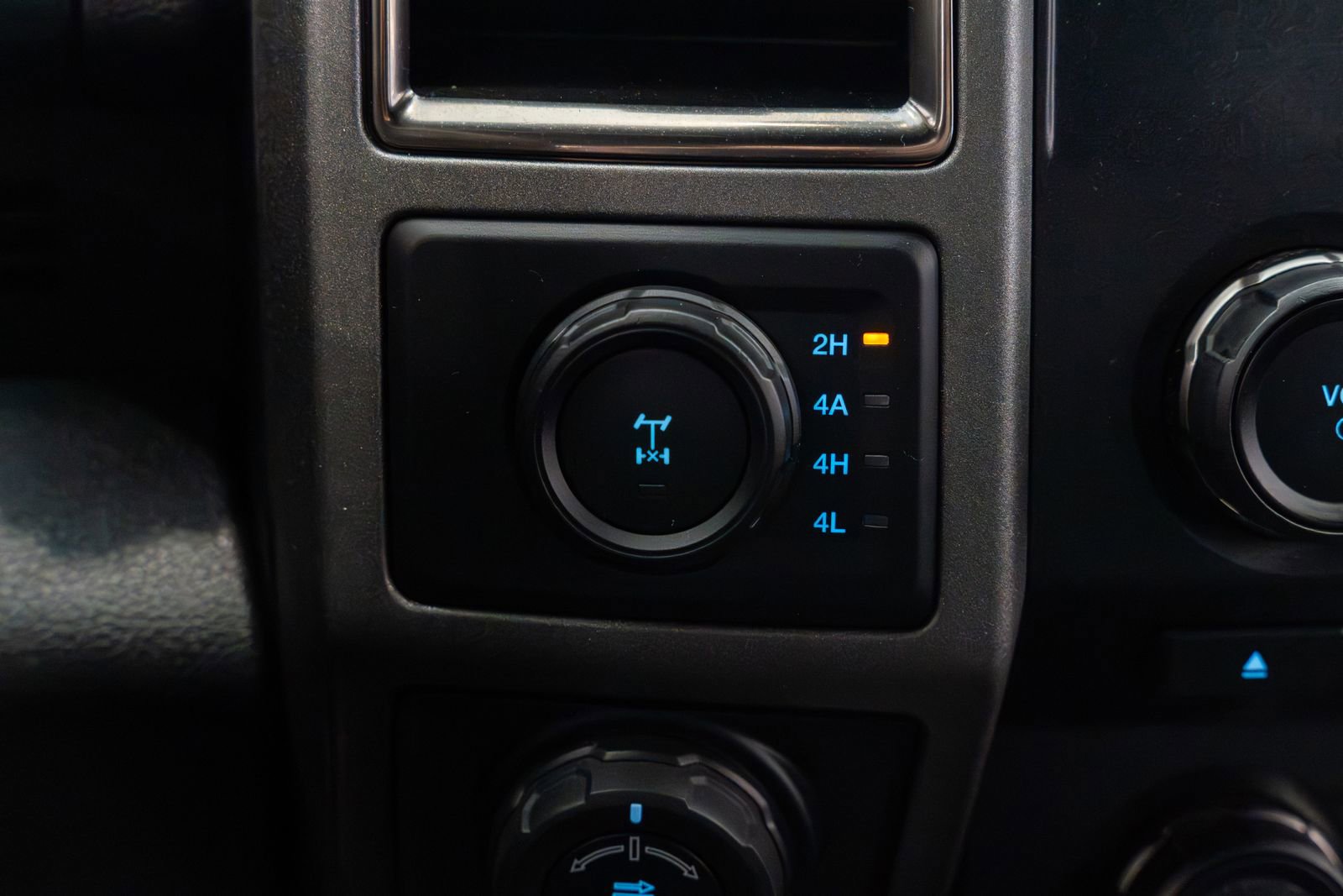 Used 2018 Ford F150 Raptor AWD/4WD image 14