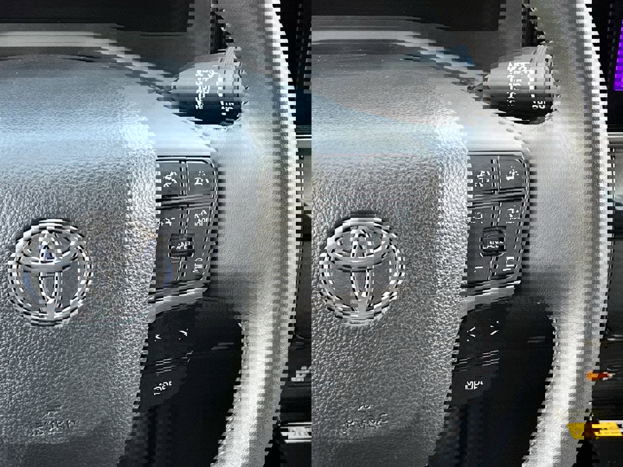 Used 2025 Toyota Camry XLE w/ Premium Package image 14