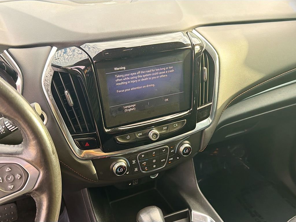 Used 2021 Chevrolet Traverse RS image 28
