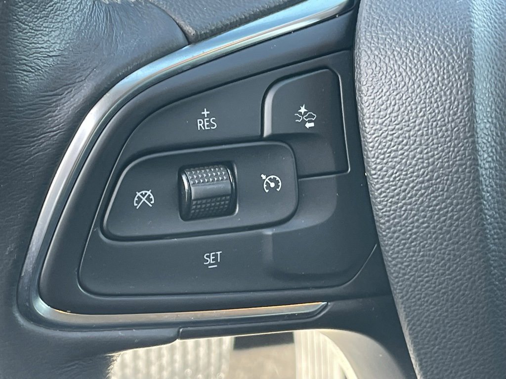 Used 2022 Buick Encore GX Select image 25