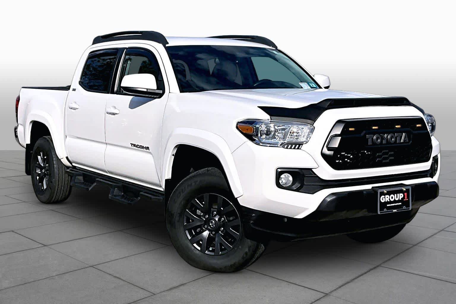 Used 2023 Toyota Tacoma SR5 AWD/4WD image 3