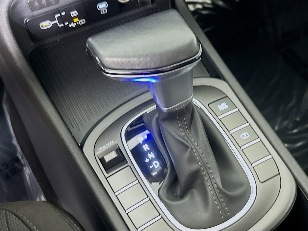 Used 2025 Hyundai Kona SEL FWD image 31