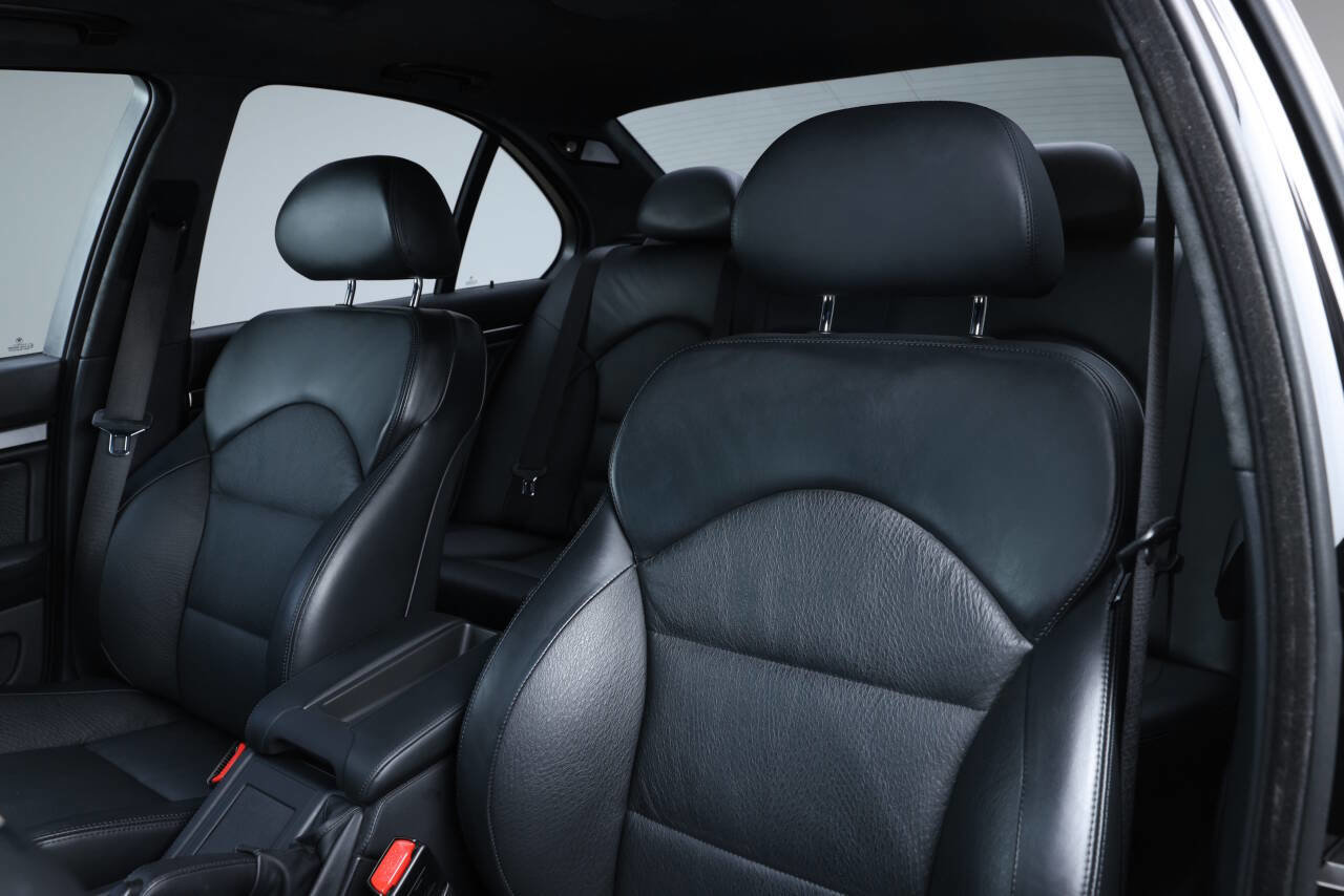 Used 2002 BMW M5 image 71