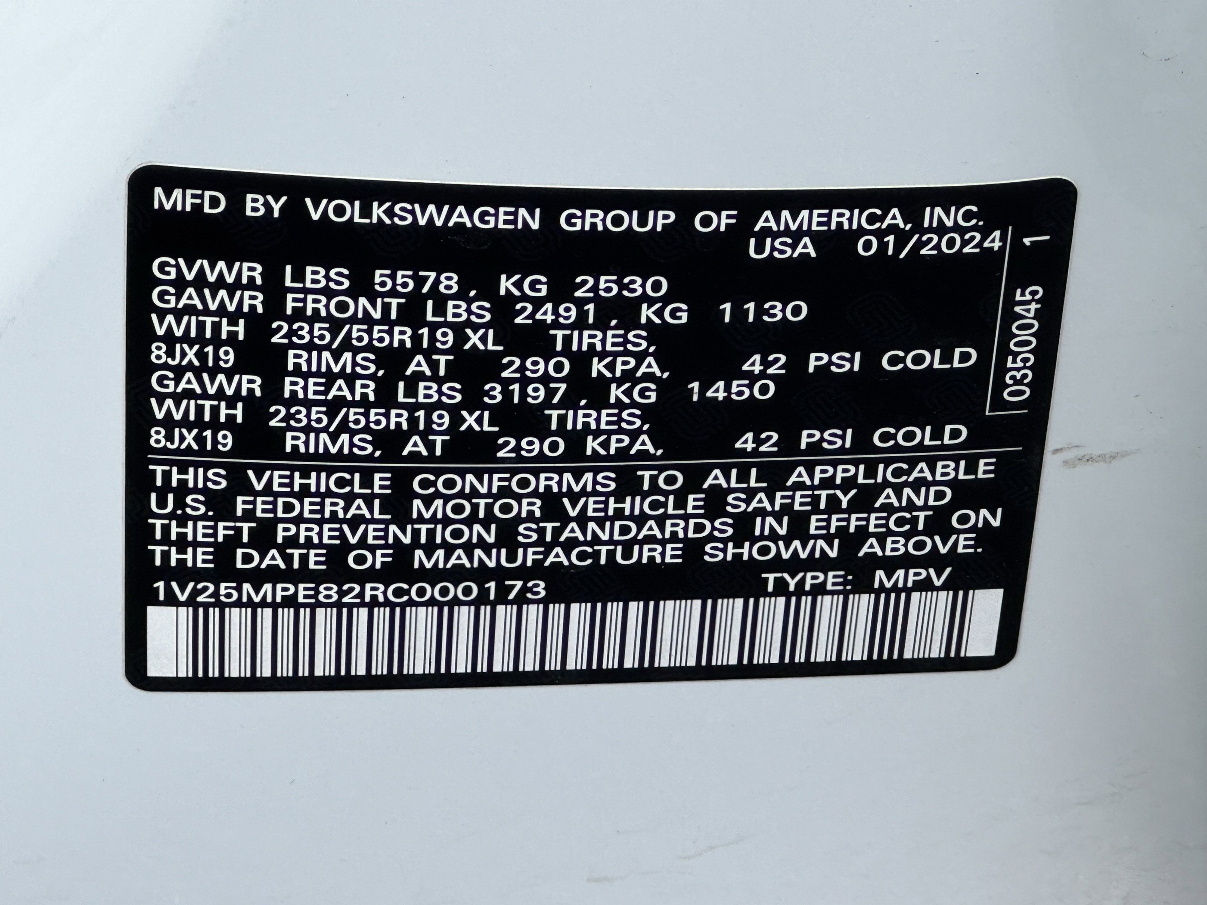 Used 2024 Volkswagen ID.4 S image 40