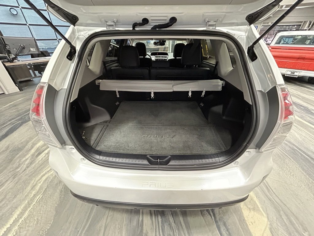 Used 2016 Toyota Prius V Five image 45