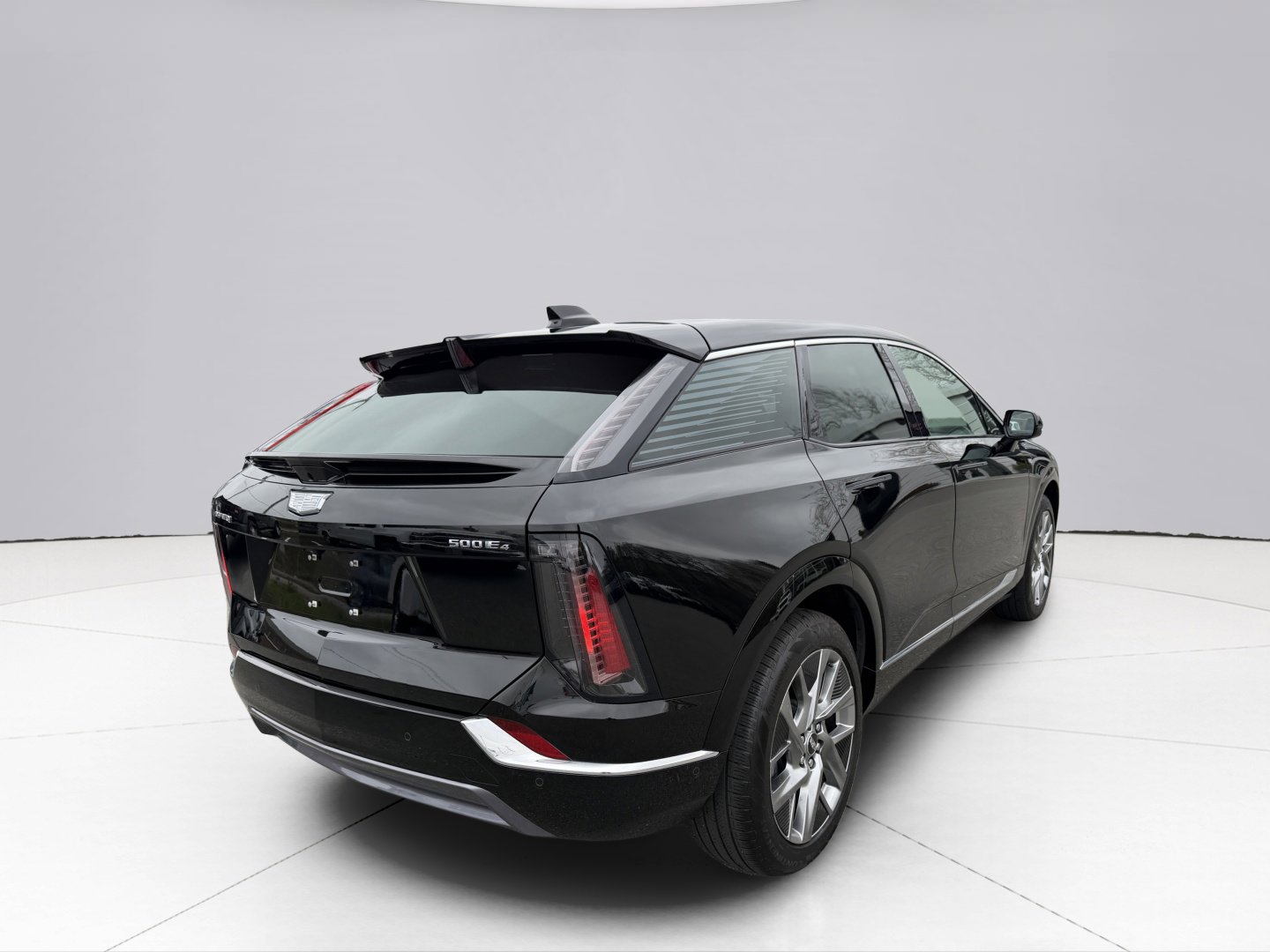 Used 2025 Cadillac Optiq Luxury 2 w/ LPO, Floor Liner Package AWD/4WD image 11