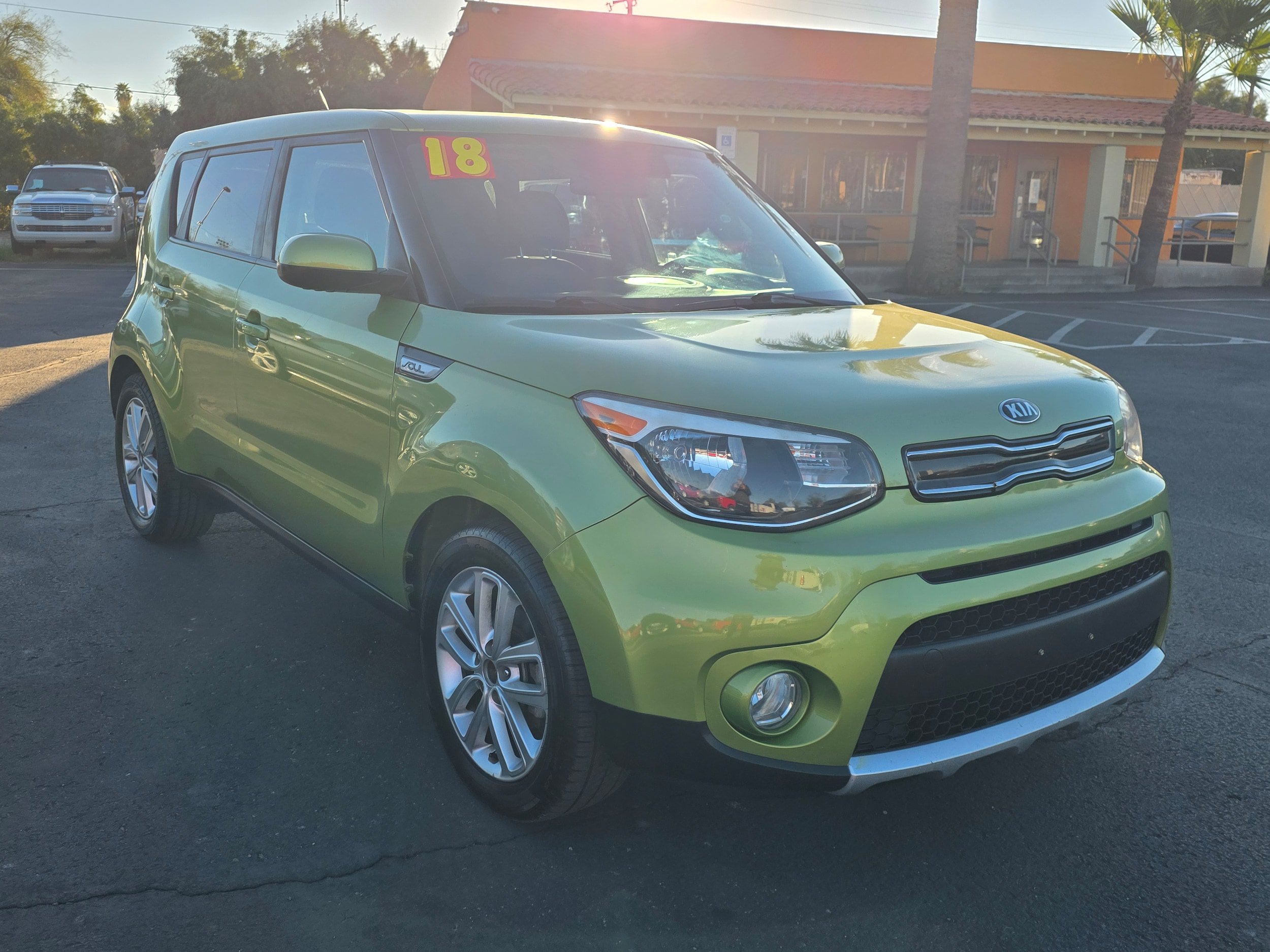 Used 2018 Kia Soul + FWD image 7