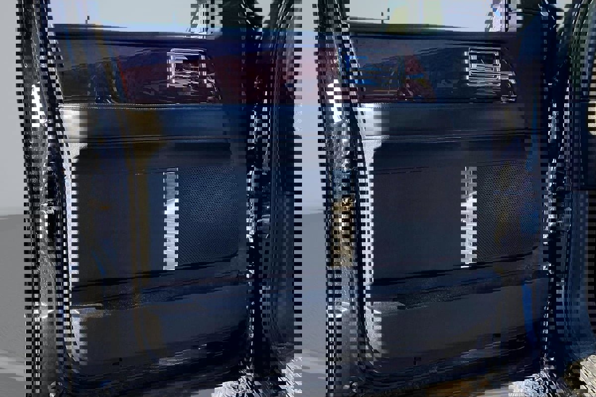 Used 2016 Lincoln Navigator Select image 23