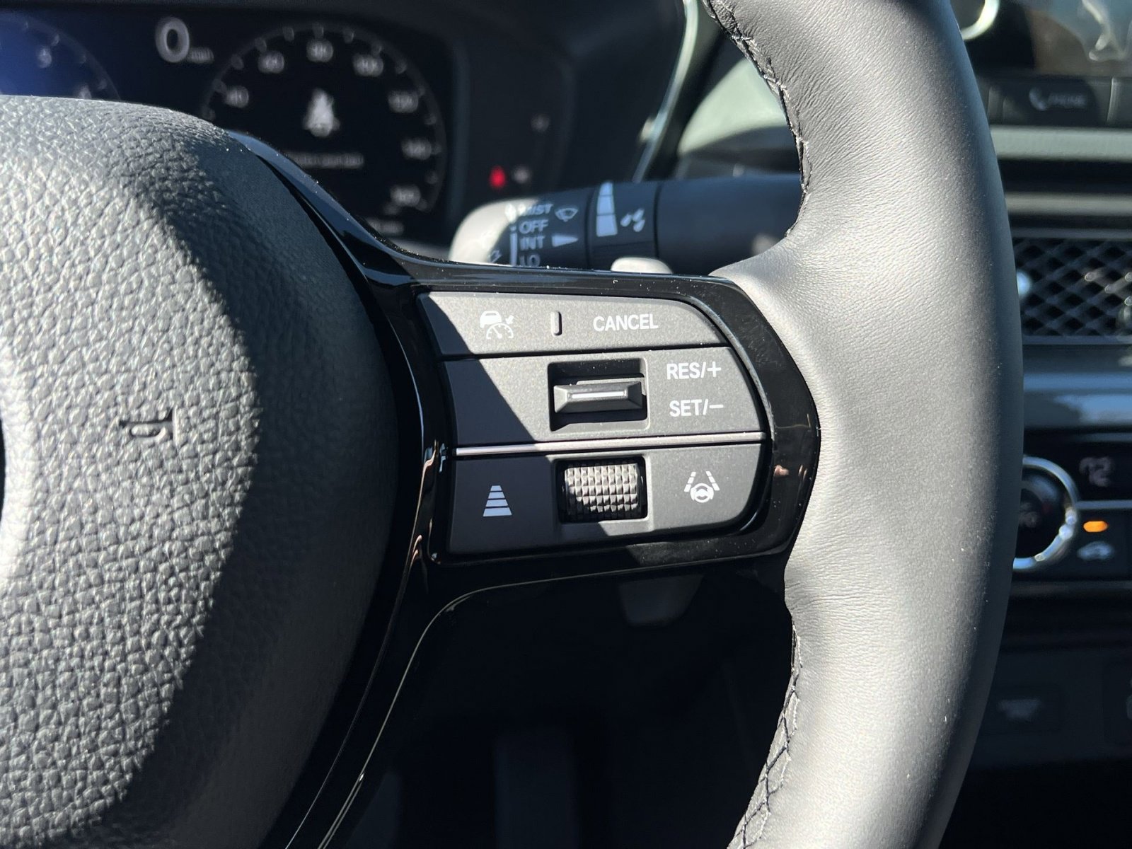 New 2025 Acura Integra image 30