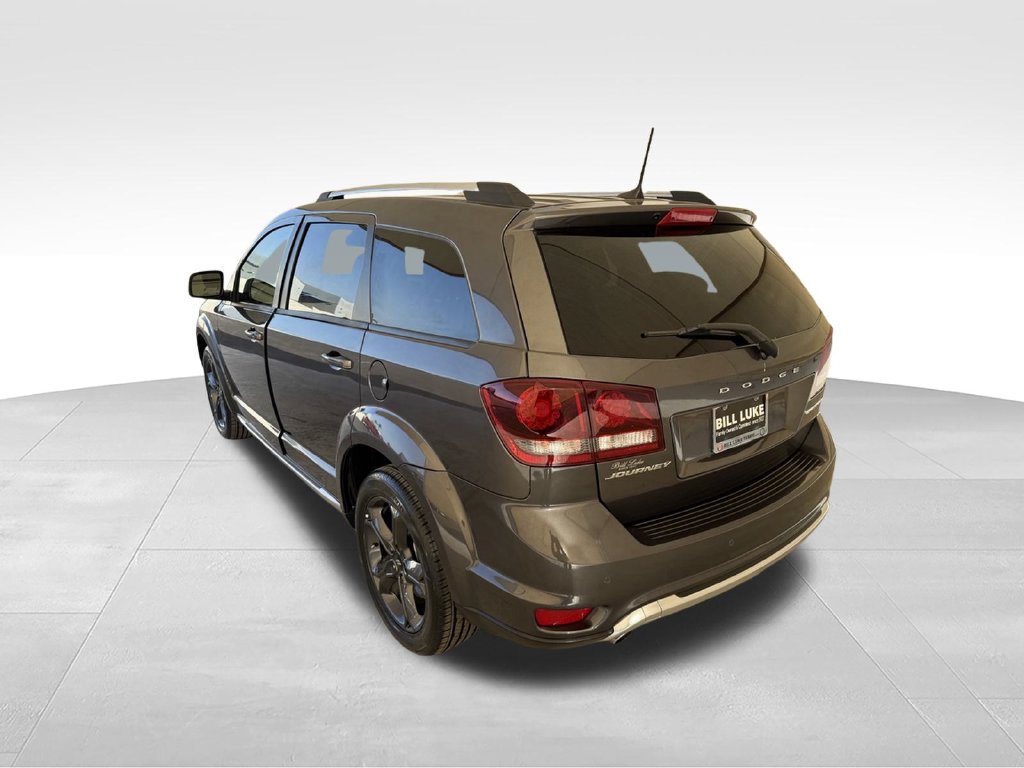Used 2019 Dodge Journey Crossroad w/ Driver Convenience Group FWD image 7