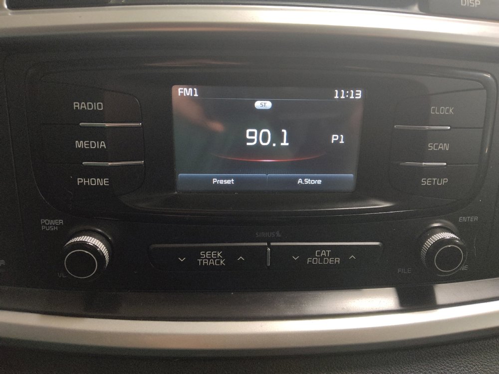 Used 2016 Kia Sorento LX image 25