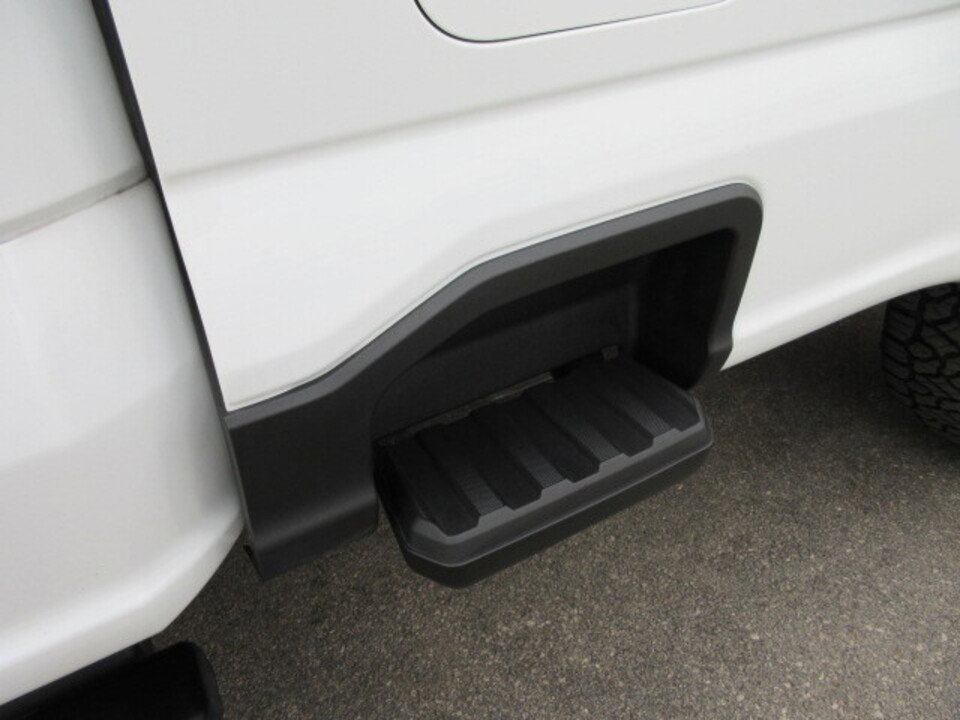 Used 2023 Ford F250 XLT w/ Snow Plow Prep Package AWD/4WD image 11
