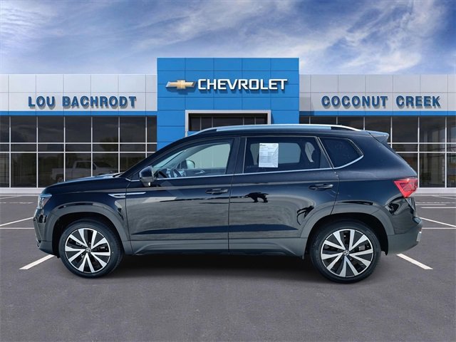 Used 2024 Volkswagen Taos SE image 5