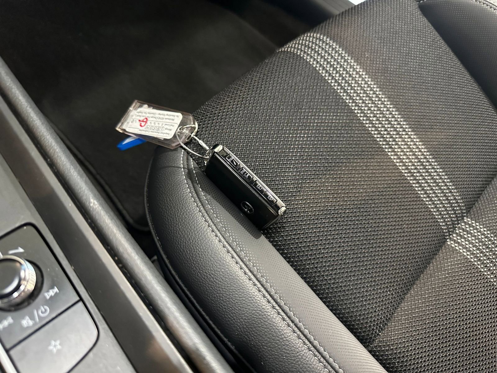 Used 2025 MAZDA CX-50 AWD 2.5 S w/ Premium Package image 21