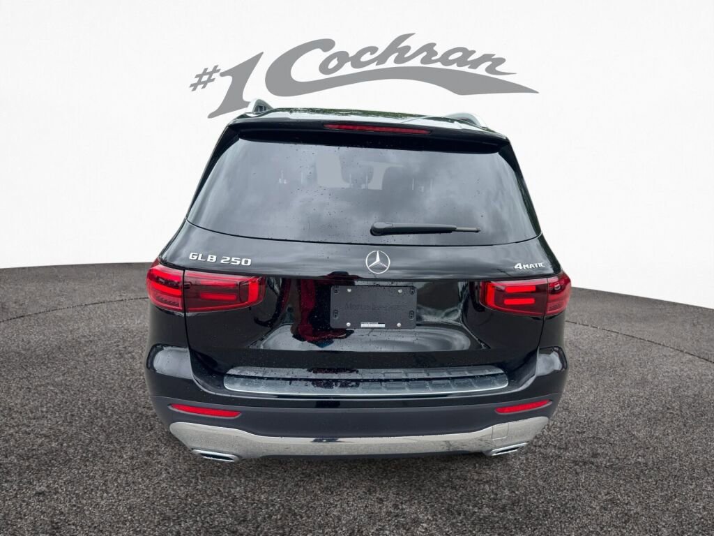 New 2026 Mercedes-Benz GLB 250 4MATIC image 6