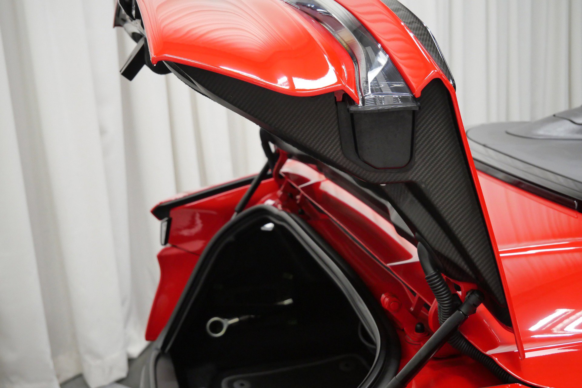 Used 2023 Aston Martin DBS Superleggera Volante image 52