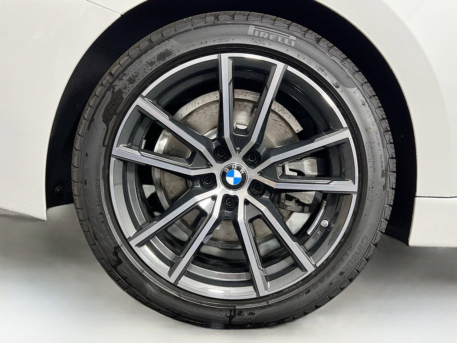 New 2025 BMW 230i xDrive Coupe w/ Convenience Package AWD/4WD image 32