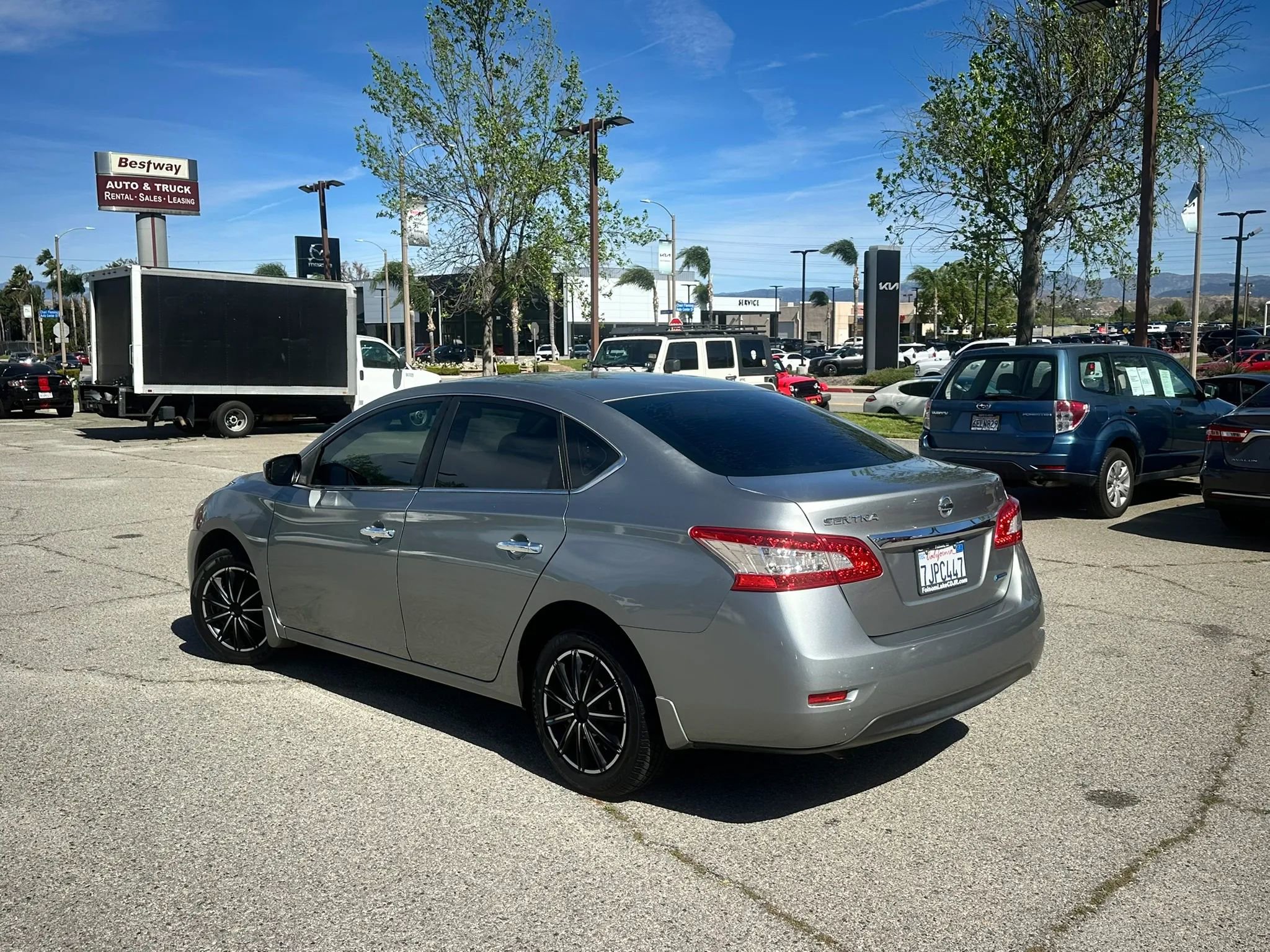 Used 2014 Nissan Sentra S image 27
