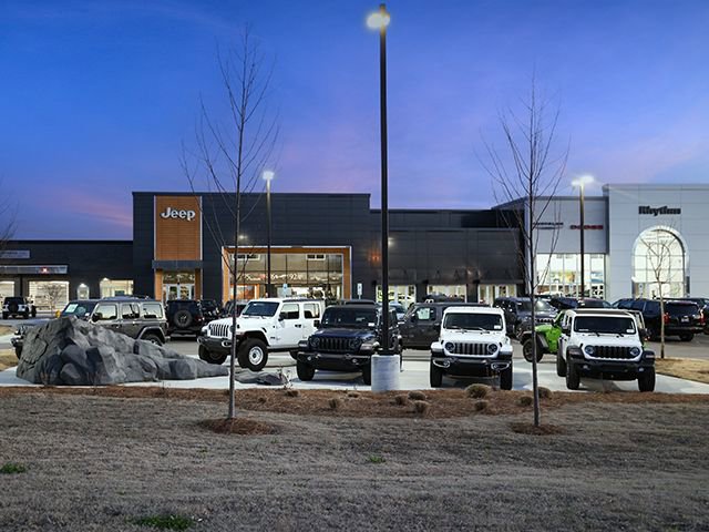 New 2025 Jeep Grand Cherokee Laredo X w/ Luxury Tech Group I image 5