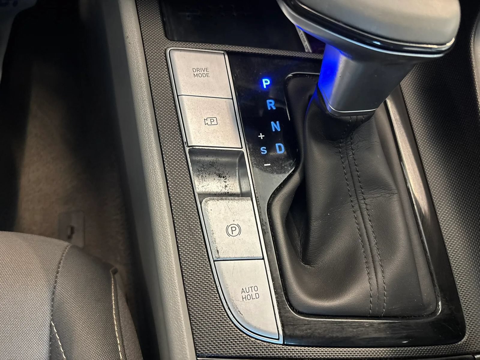 Used 2022 Hyundai Elantra SEL FWD image 54