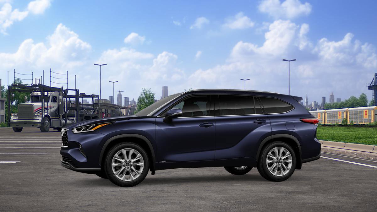 New 2026 Toyota Highlander Limited image 3