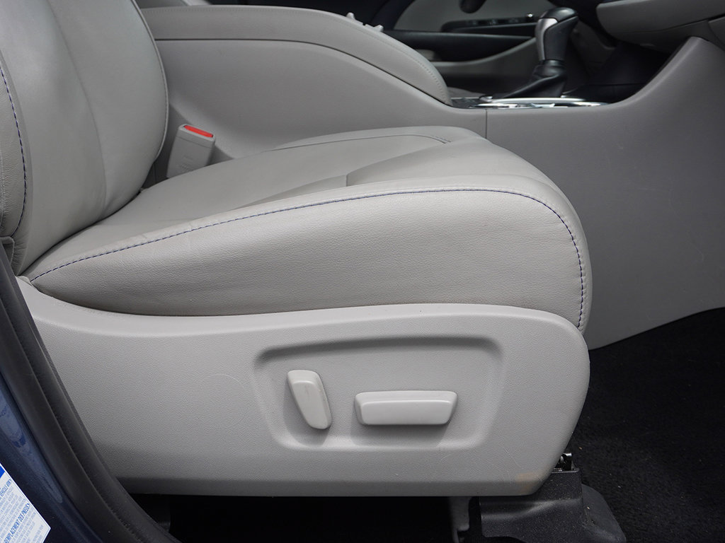 Used 2019 Toyota Highlander XLE AWD/4WD image 31