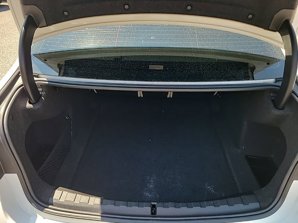 Used 2023 BMW 330i xDrive Sedan w/ Driving Assistance Package image 9