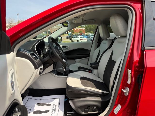 Used 2017 Jeep Compass Latitude w/ Popular Equipment Group image 14