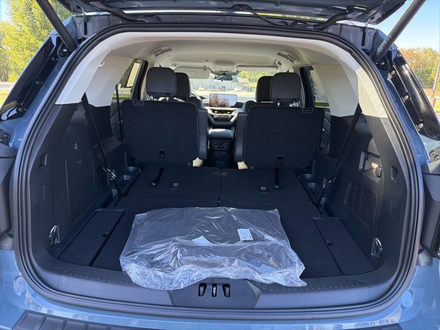 New 2025 Ford Explorer Active image 5