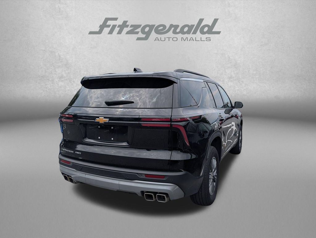 Used 2025 Chevrolet Traverse LT AWD/4WD image 5