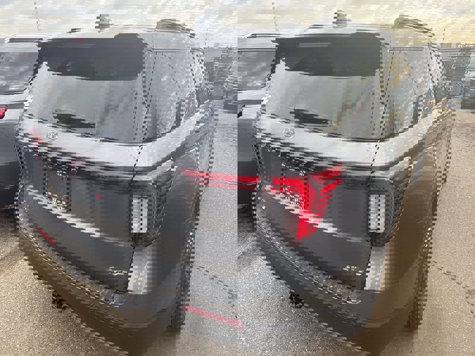 New 2026 Ford Explorer Active image 9