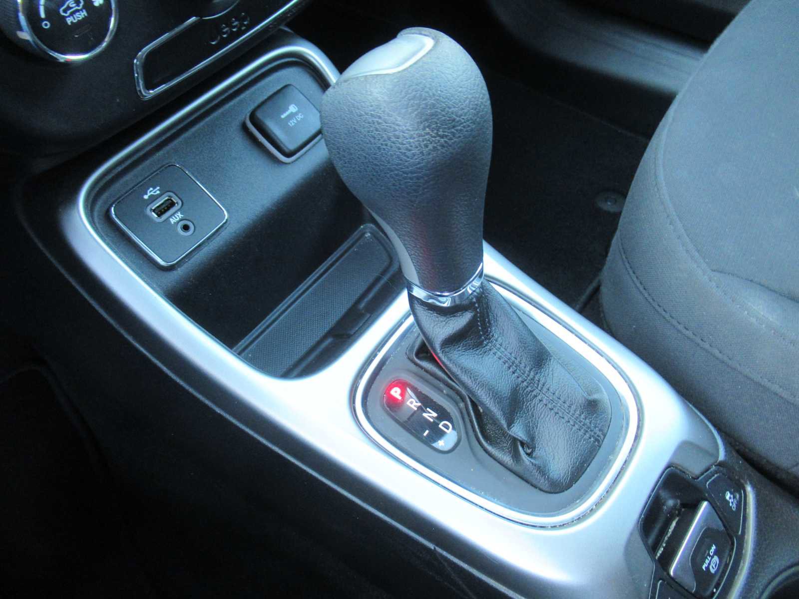 Used 2018 Jeep Compass Sport image 29