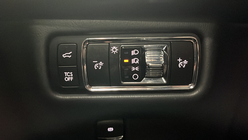Used 2023 Lincoln Nautilus AWD w/ Premium Package image 33