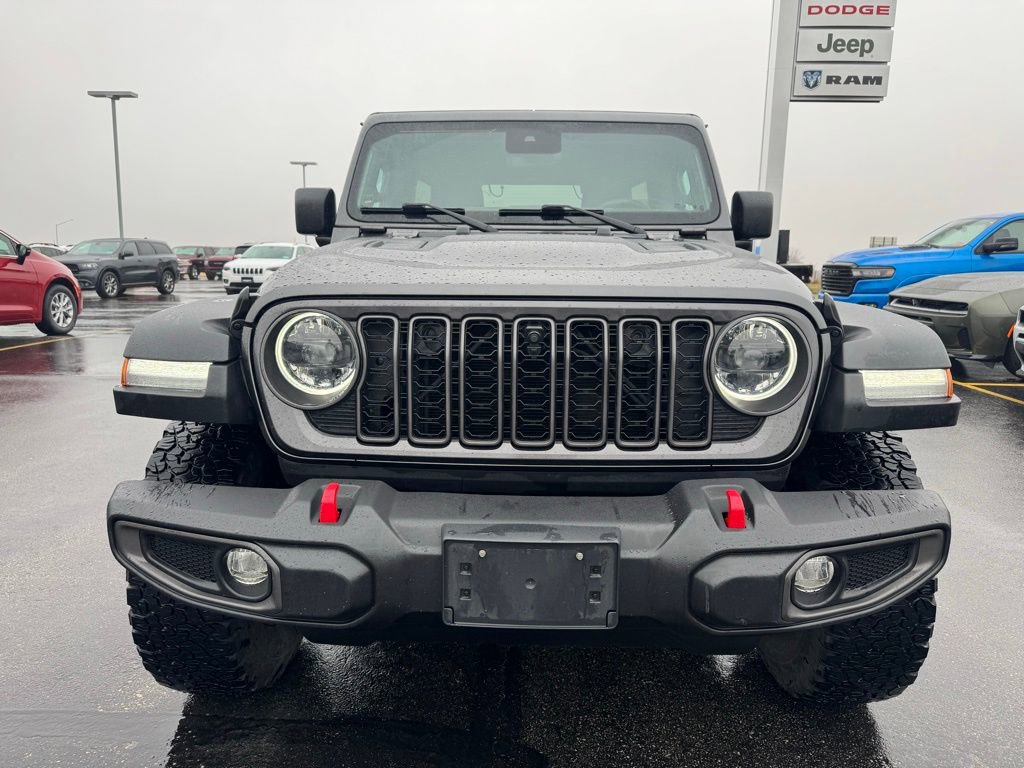 Used 2024 Jeep Wrangler Unlimited Rubicon w/ Technology Group image 17