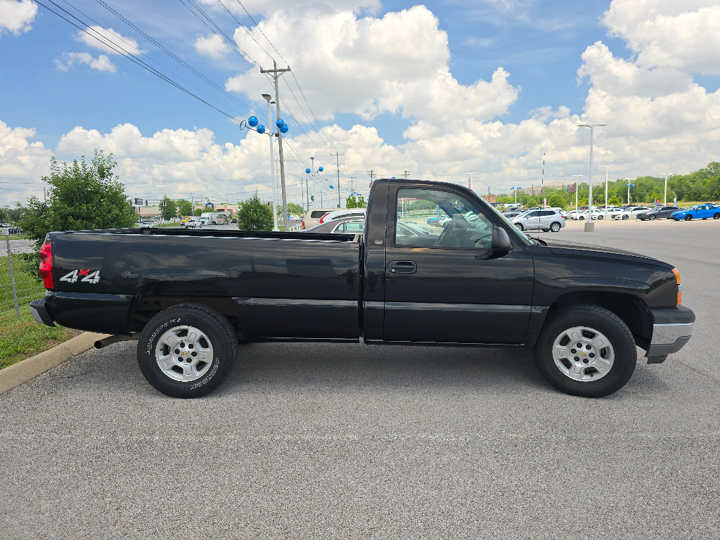 Used 2005 Chevrolet Silverado 1500 W/T AWD/4WD image 7