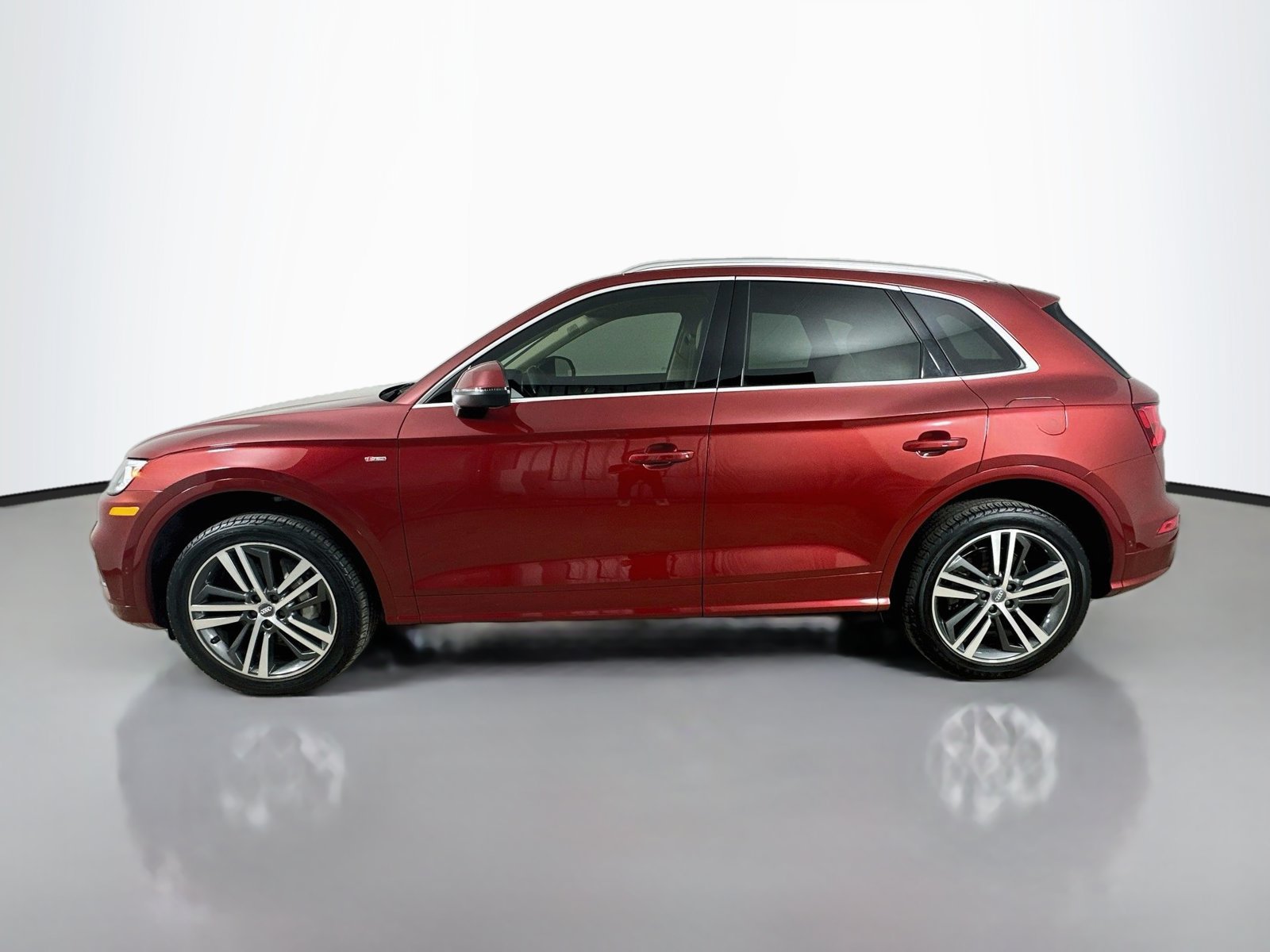 Used 2020 Audi Q5 e Prestige w/ Prestige Package AWD/4WD image 8