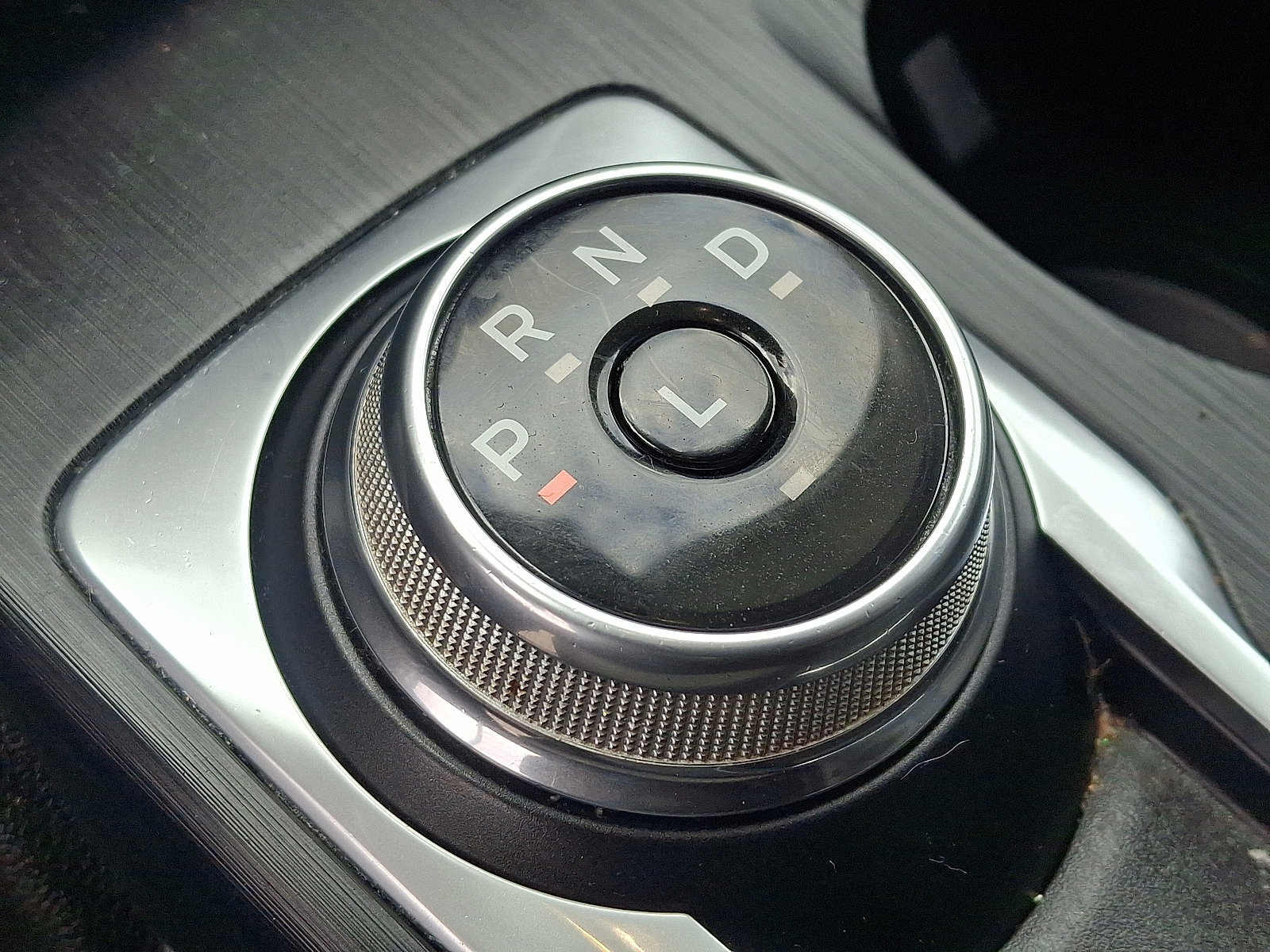 Used 2022 Ford Escape SE image 15