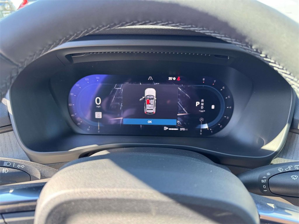 Used 2023 Volvo XC40 B5 Plus w/ Driver Assist Package image 23