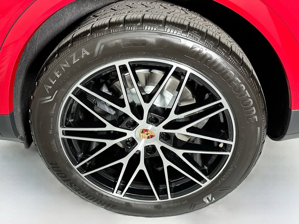 New 2026 Porsche Cayenne AWD/4WD image 33