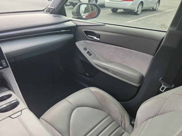 Used 2019 Toyota Avalon Touring image 17