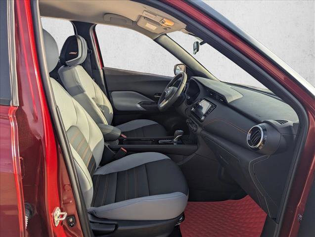 Used 2023 Nissan Kicks SR w/ SR Premium Package image 17