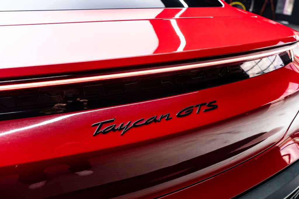 Used 2023 Porsche Taycan GTS AWD/4WD image 15