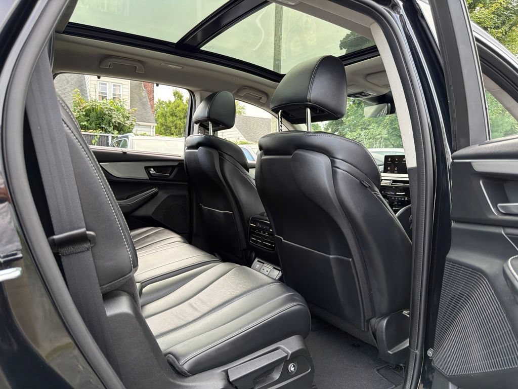 Used 2023 Acura MDX w/ Technology Package AWD/4WD image 18