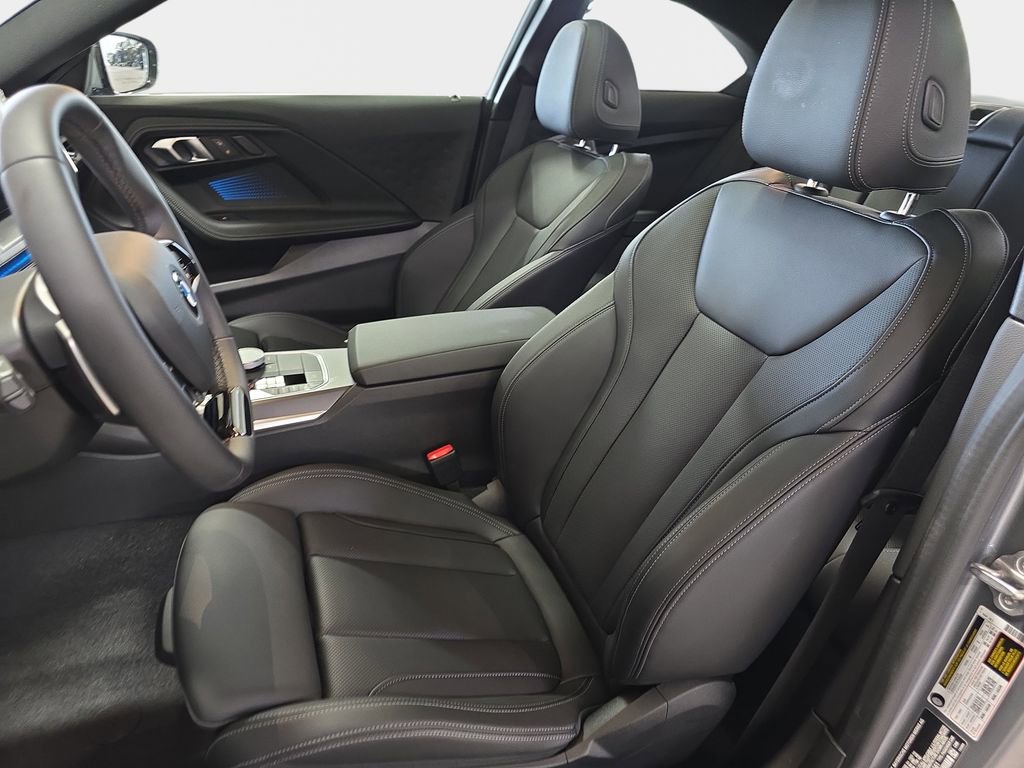 Used 2025 BMW 230i Coupe w/ Convenience Package RWD image 17